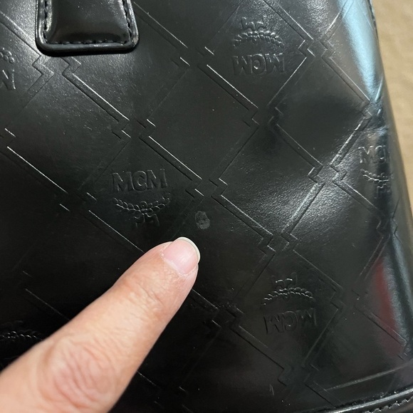 MCM BLACK HANDBAG - Picture 8 of 11